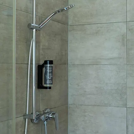 Living Eden By We Rent Apartment