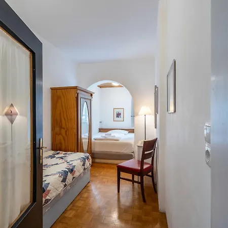 Apartment Living Eden By We Rent, Summercard Included
