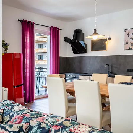 Living Eden By We Rent, Summercard Included